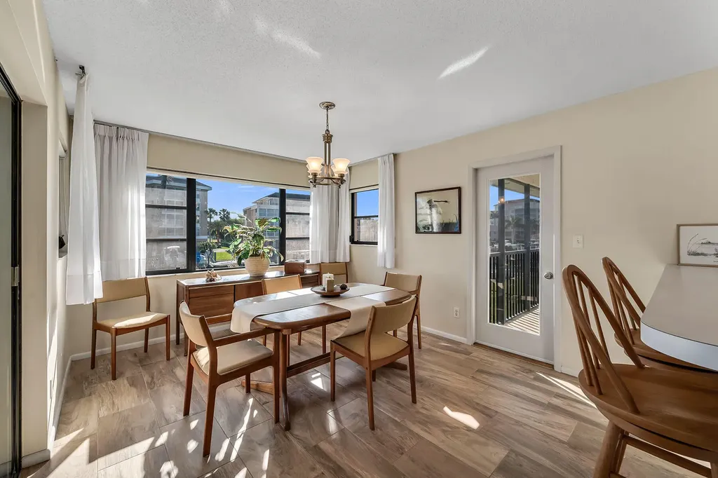 881 Panama Court Marco Island FL 34145