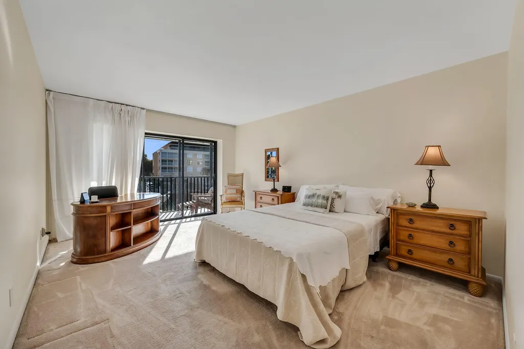 881 Panama Court Marco Island FL 34145