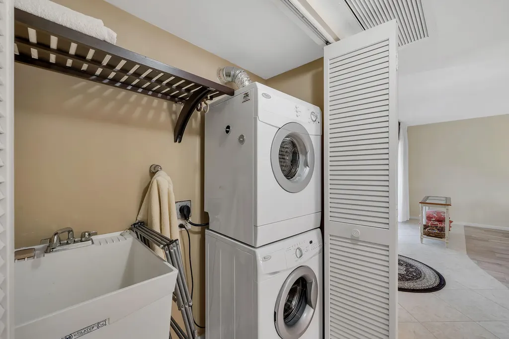 881 Panama Court Marco Island FL 34145