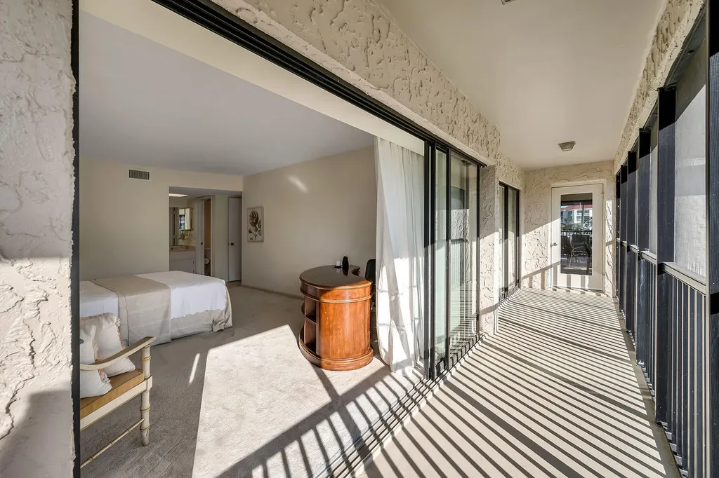 881 Panama Court Marco Island FL 34145