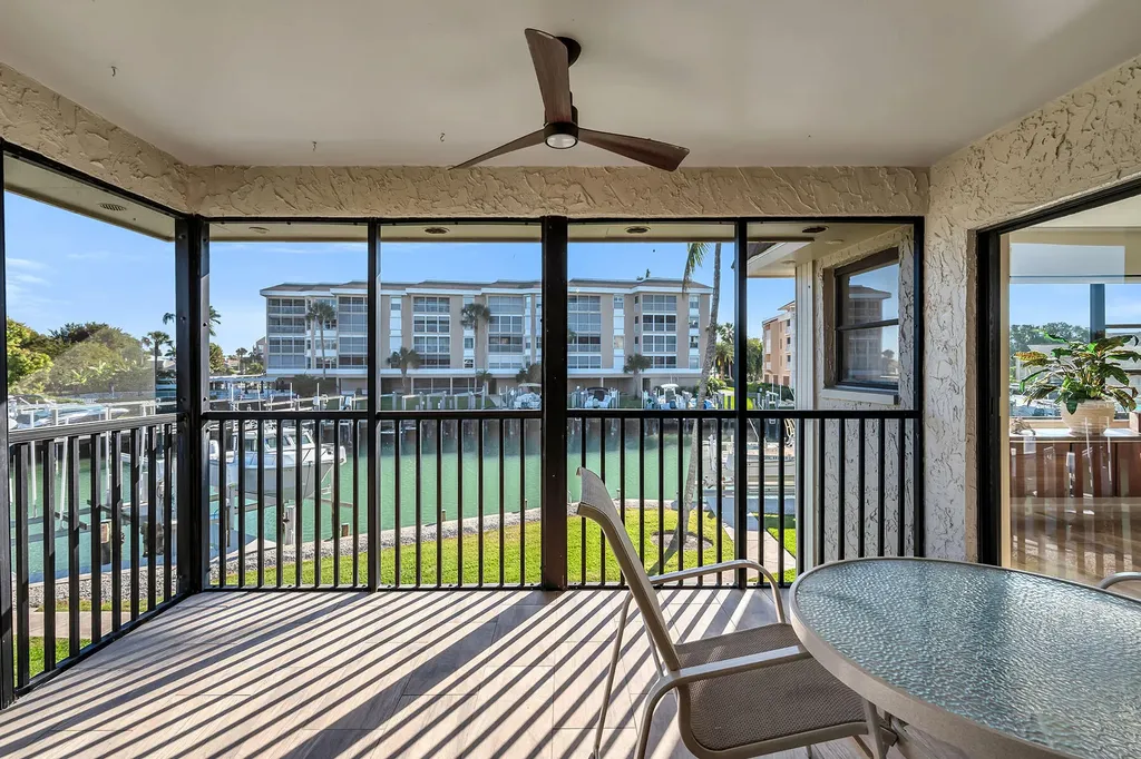 881 Panama Court Marco Island FL 34145