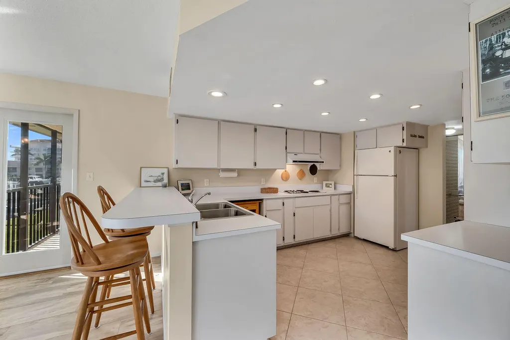 881 Panama Court Marco Island FL 34145