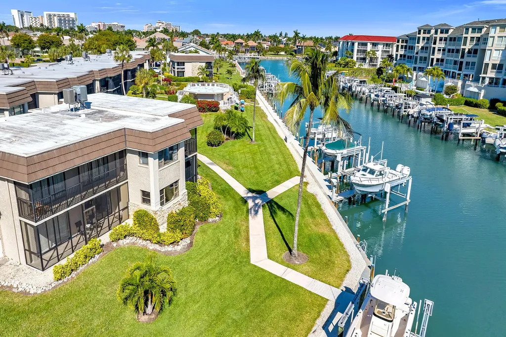 881 Panama Court Marco Island FL 34145