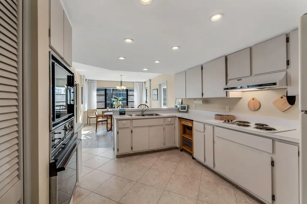 881 Panama Court Marco Island FL 34145