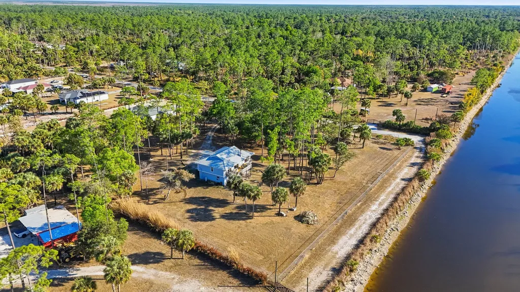 3925 14th Avenue SE Naples FL 34117