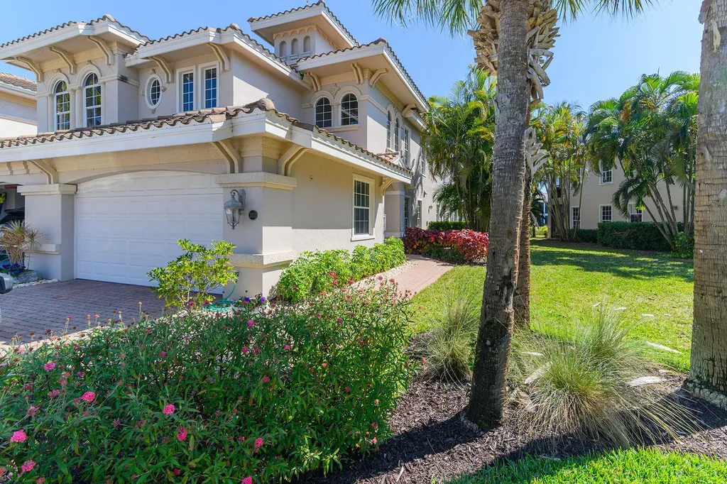 3198 Serenity Court Naples FL 34114