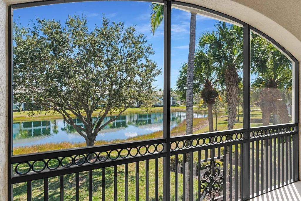 3198 Serenity Court Naples FL 34114