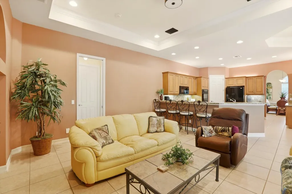 1485 Desoto Boulevard N Naples FL 34120