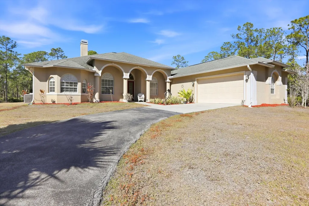 1485 Desoto Boulevard N Naples FL 34120