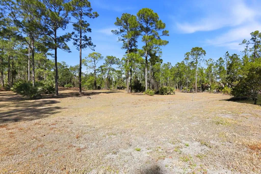 1485 Desoto Boulevard N Naples FL 34120