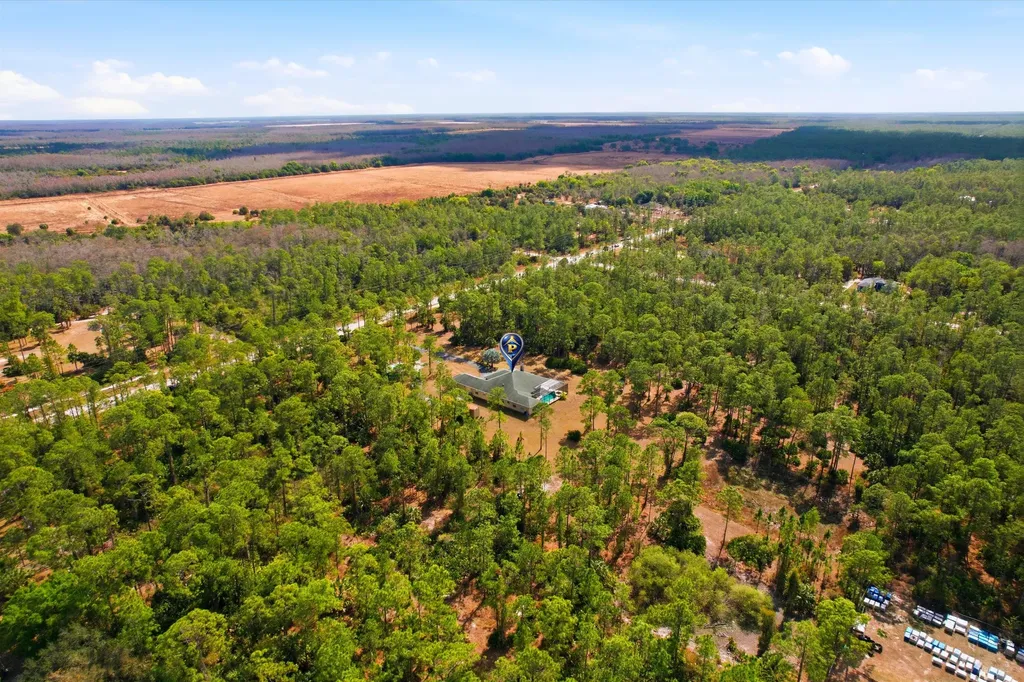 1485 Desoto Boulevard N Naples FL 34120