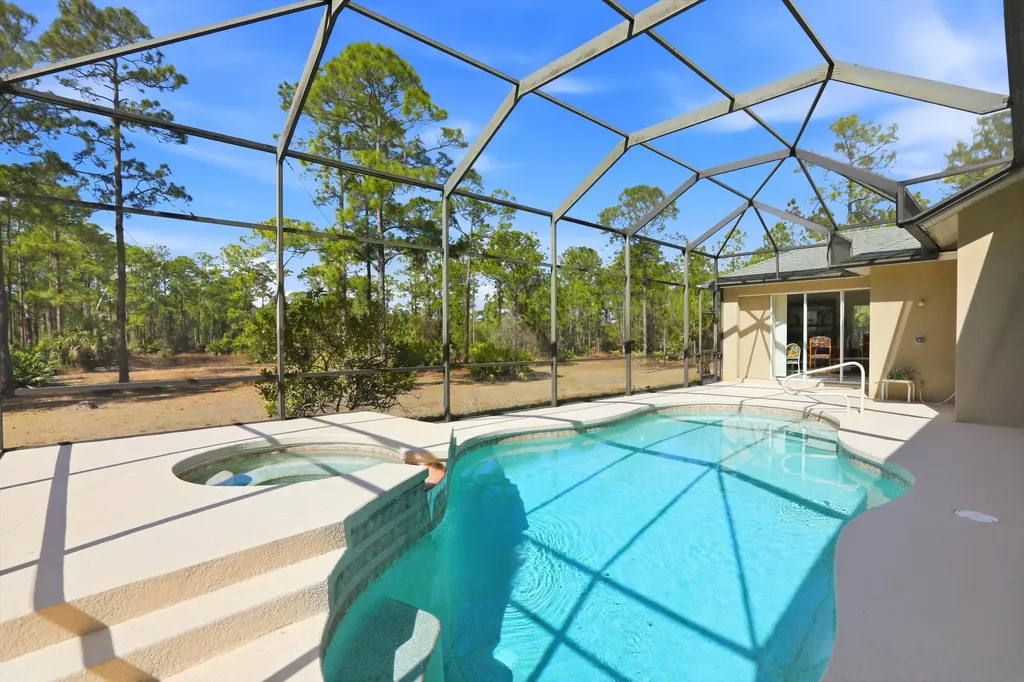 1485 Desoto Boulevard N Naples FL 34120