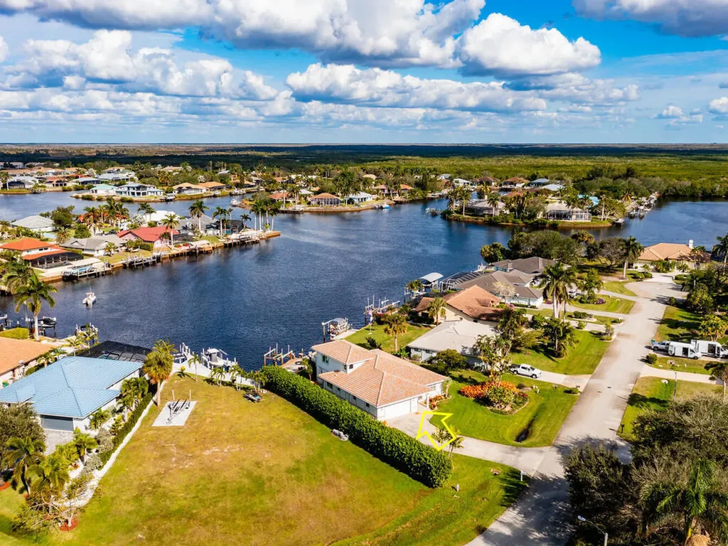 111 Newport Cay Naples FL 34114