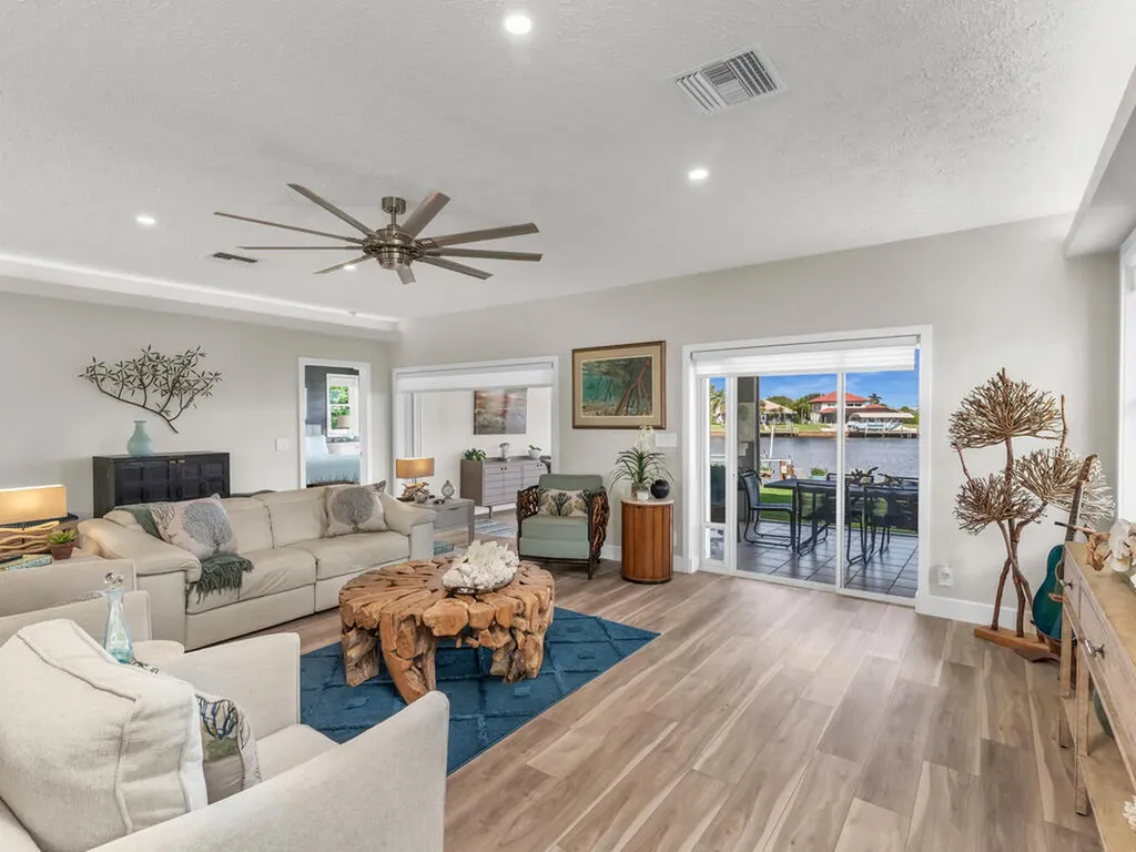 111 Newport Cay Naples FL 34114