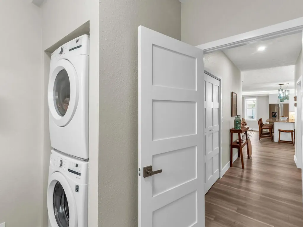 111 Newport Cay Naples FL 34114