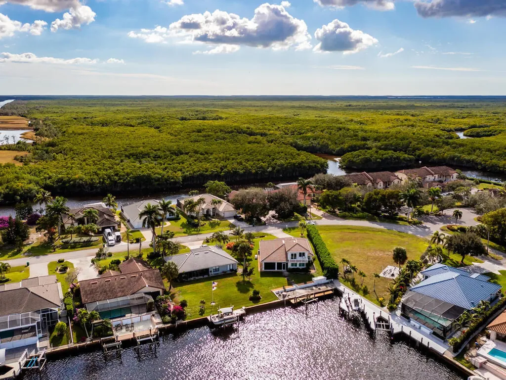 111 Newport Cay Naples FL 34114