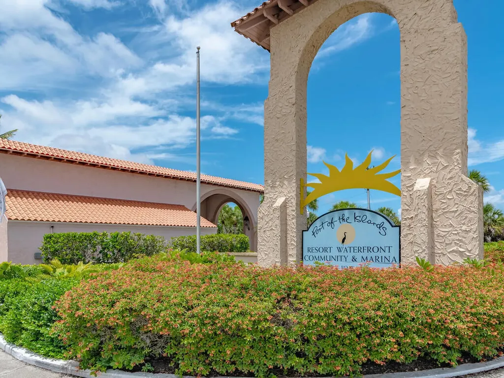 111 Newport Cay Naples FL 34114