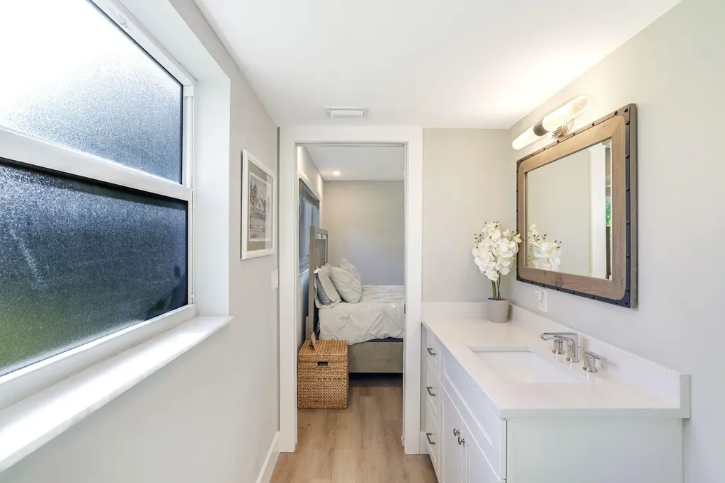 780 10th Avenue S Naples FL 34102