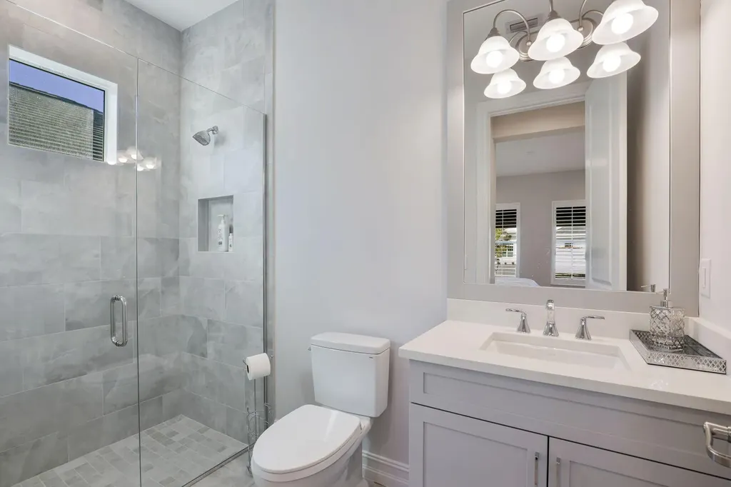 14327 Laguna Springs Lane Naples FL 34114