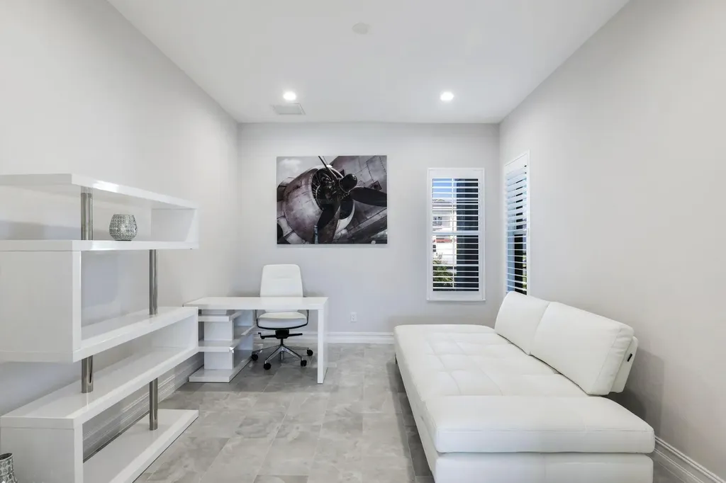 14327 Laguna Springs Lane Naples FL 34114