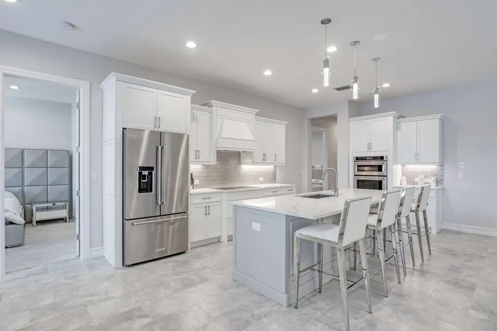 14327 Laguna Springs Lane Naples FL 34114