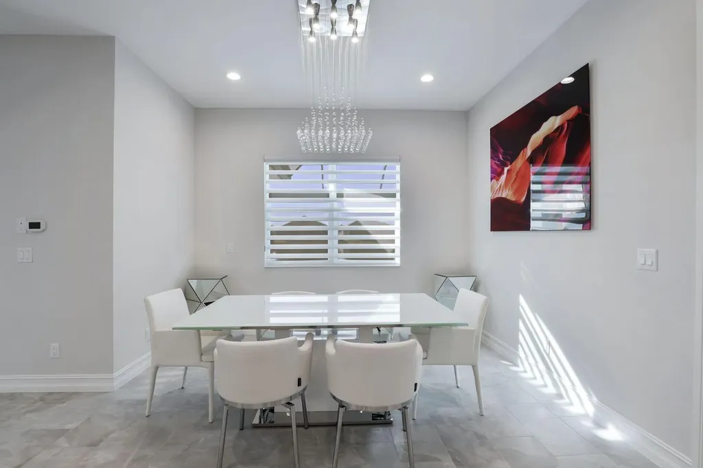 14327 Laguna Springs Lane Naples FL 34114