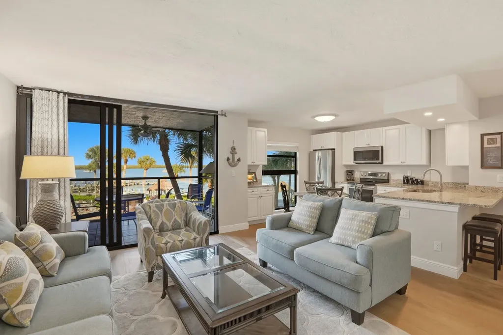 1085 Bald Eagle Drive Marco Island FL 34145