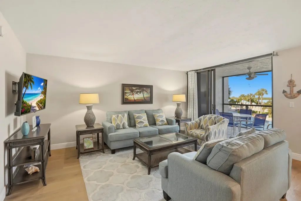 1085 Bald Eagle Drive Marco Island FL 34145