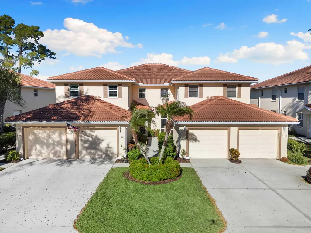 500 Robin Hood Circle Naples FL 34104