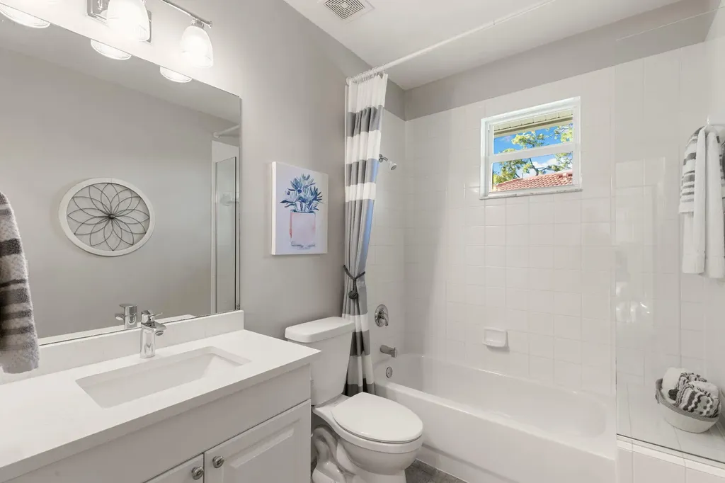 500 Robin Hood Circle Naples FL 34104