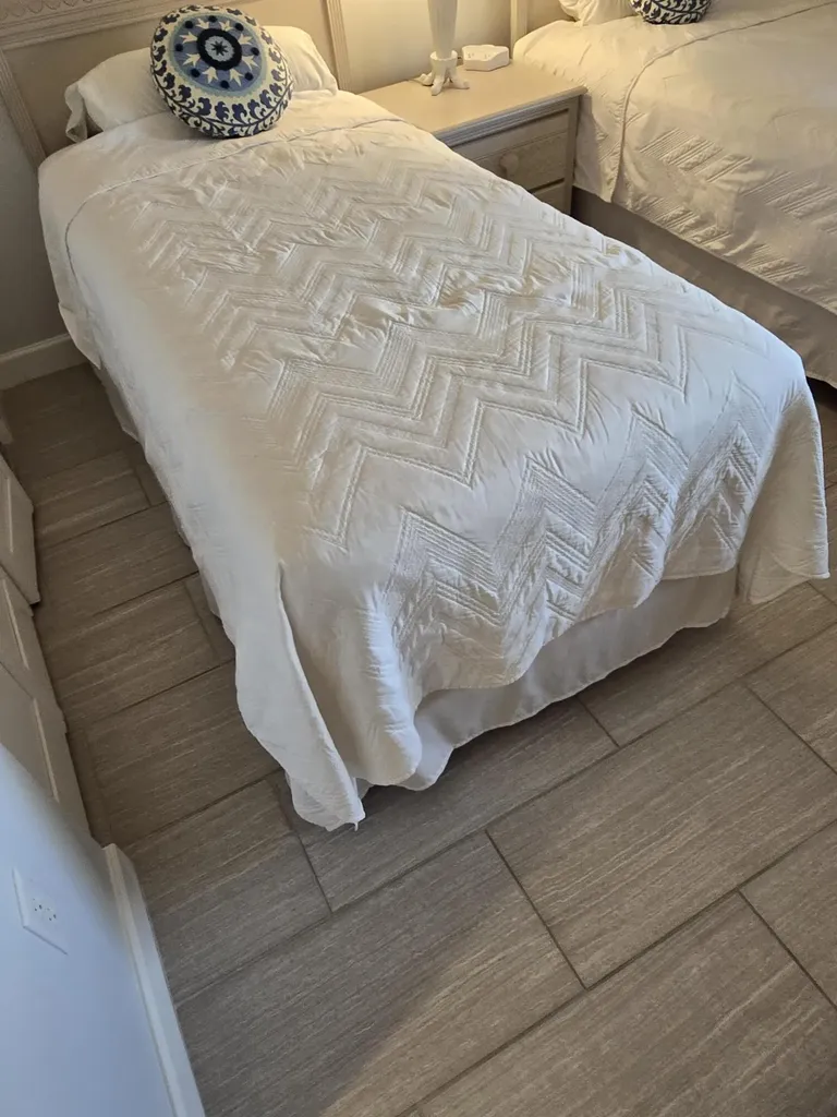 1532 Mainsail Naples FL 34114