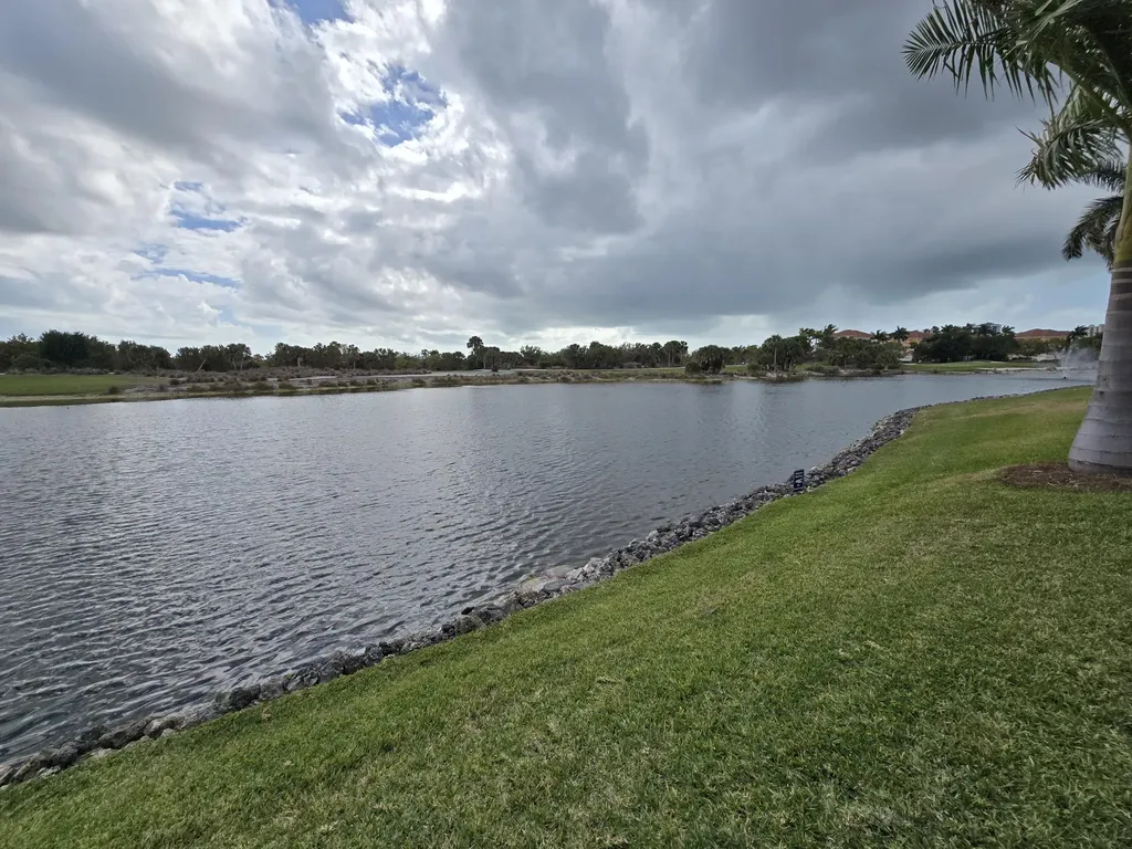 1532 Mainsail Naples FL 34114