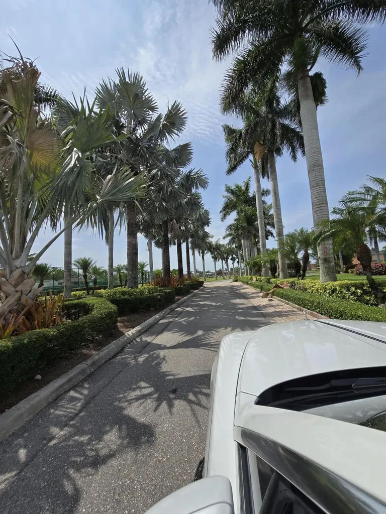 1532 Mainsail Naples FL 34114