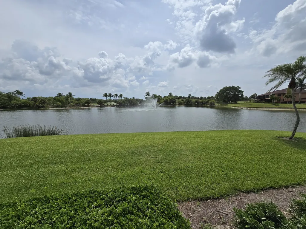 1532 Mainsail Naples FL 34114