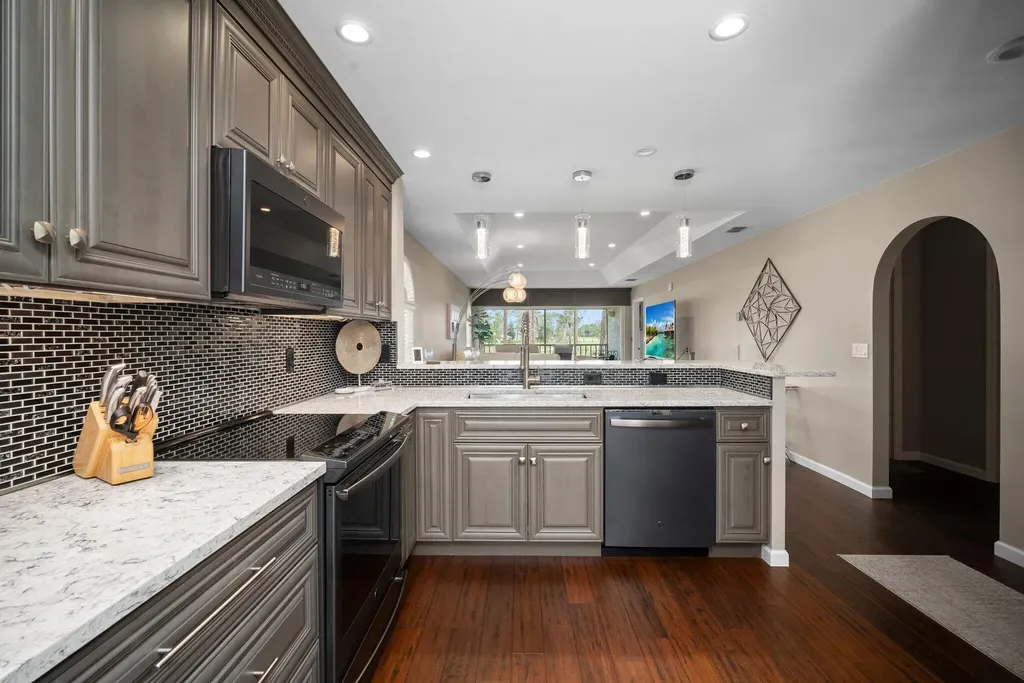 259 Deerwood Circle Naples FL 34113