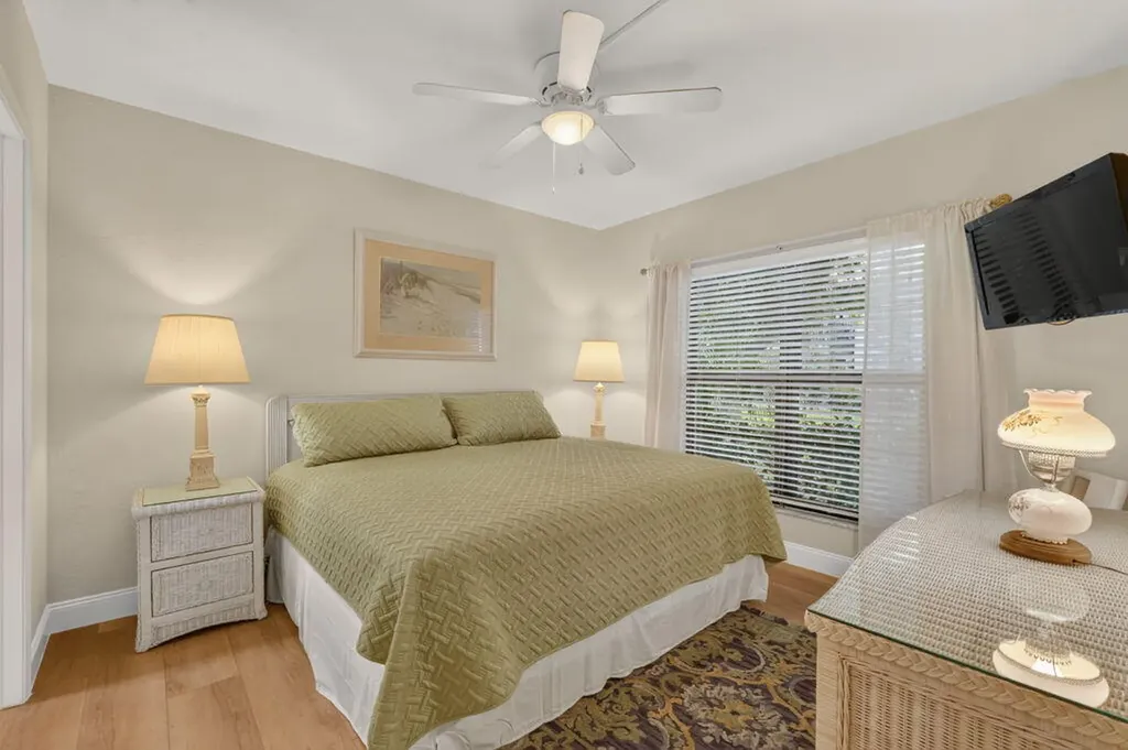 35 Greenbrier Marco Island FL 34145