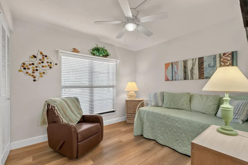 35 Greenbrier Marco Island FL 34145