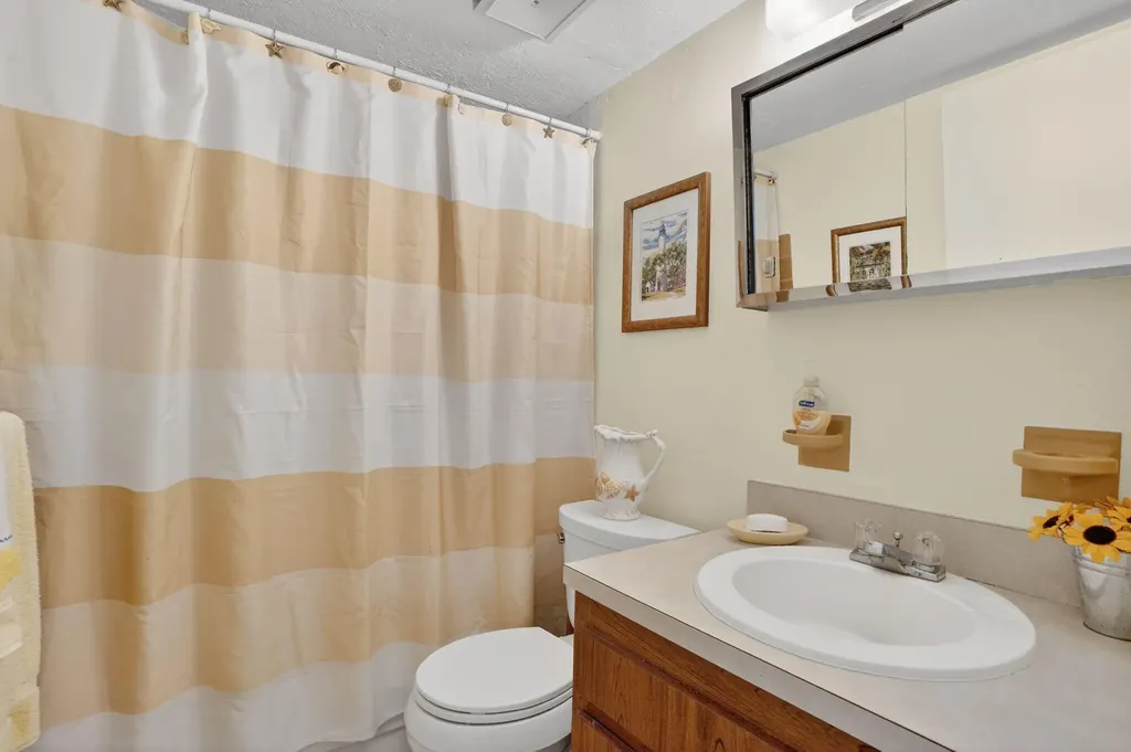 35 Greenbrier Marco Island FL 34145