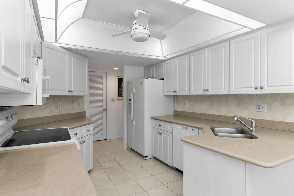 929 Collier Court Marco Island FL 34145