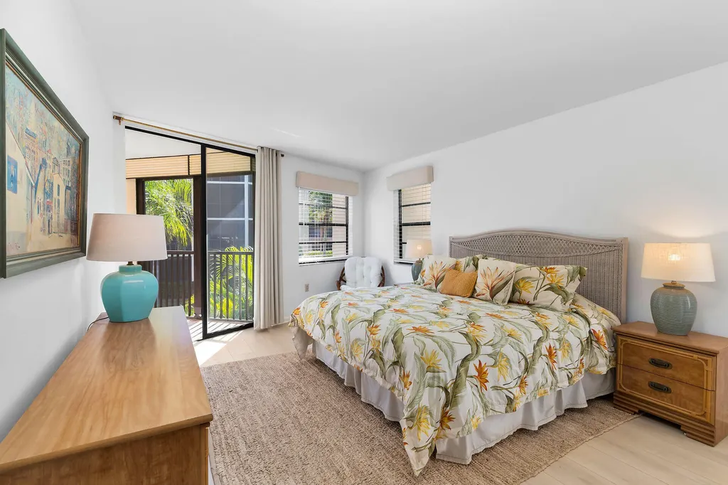 929 Collier Court Marco Island FL 34145