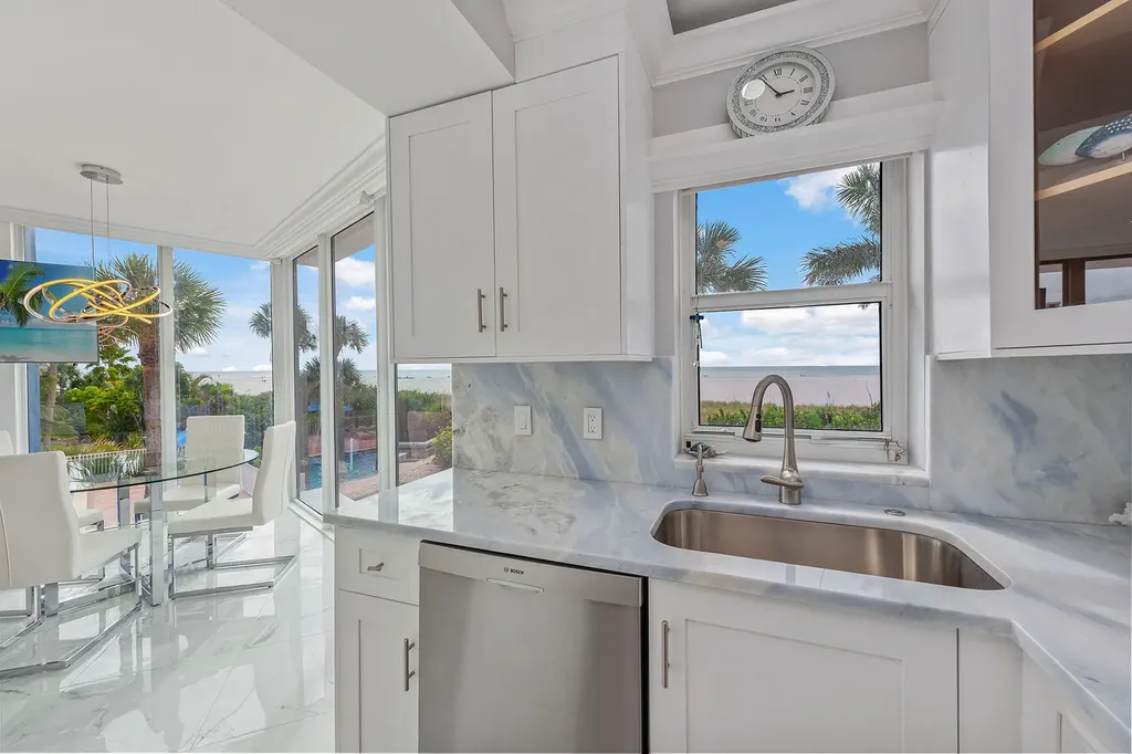58 N Collier Marco Island FL 34145
