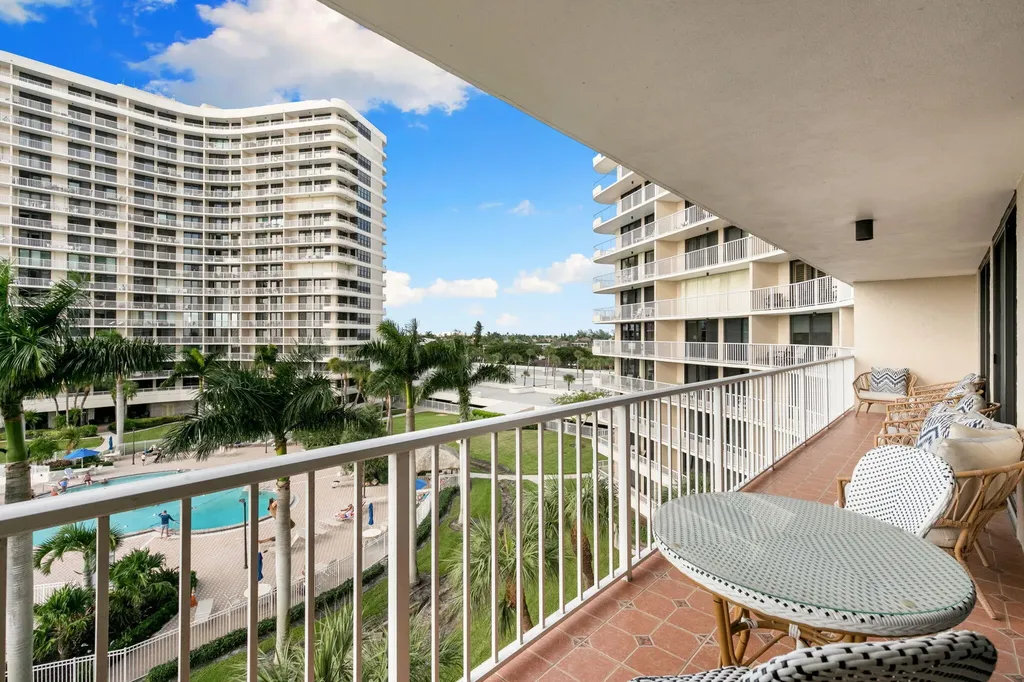 380 Seaview Court Marco Island FL 34145