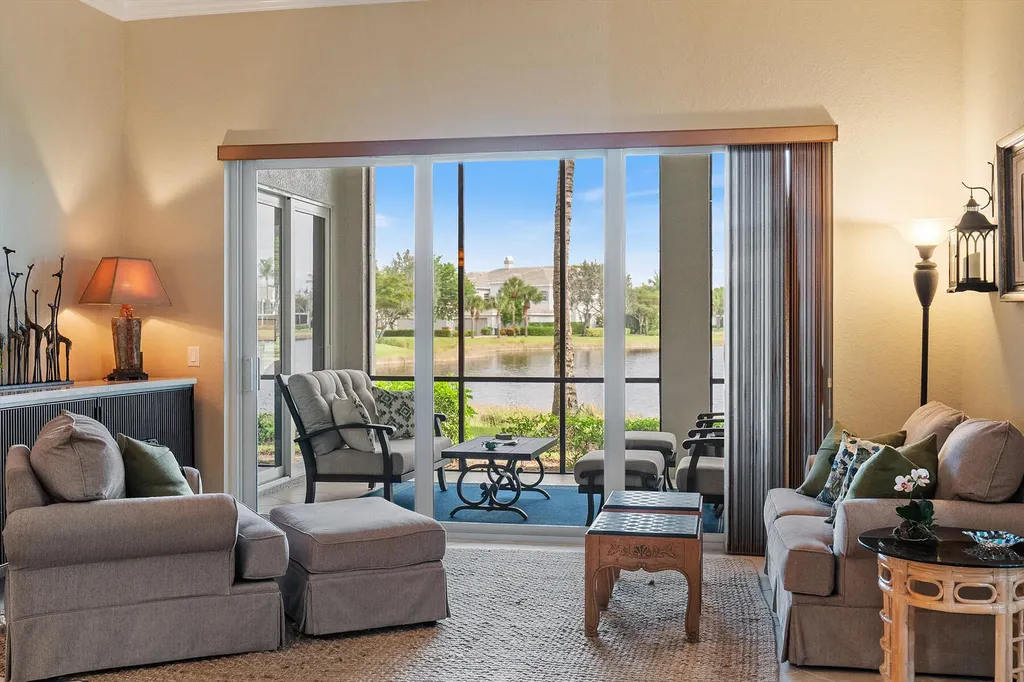 9243 Tesoro Lane Naples FL 34114