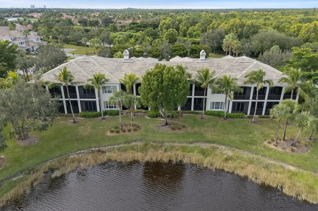 9243 Tesoro Lane Naples FL 34114