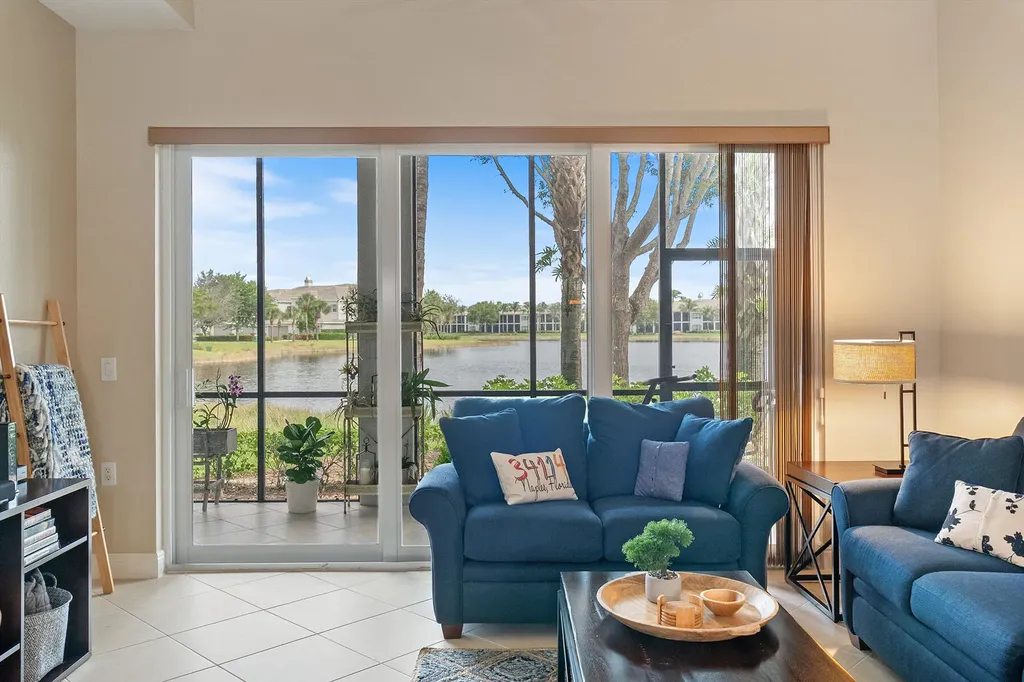 9243 Tesoro Lane Naples FL 34114