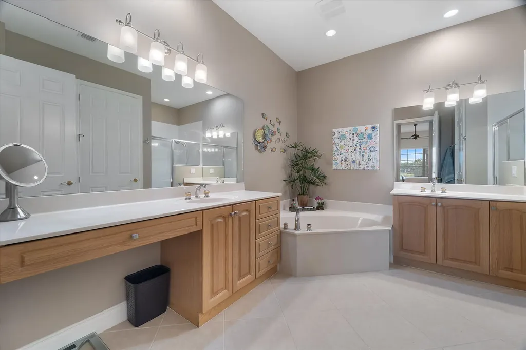 9243 Tesoro Lane Naples FL 34114