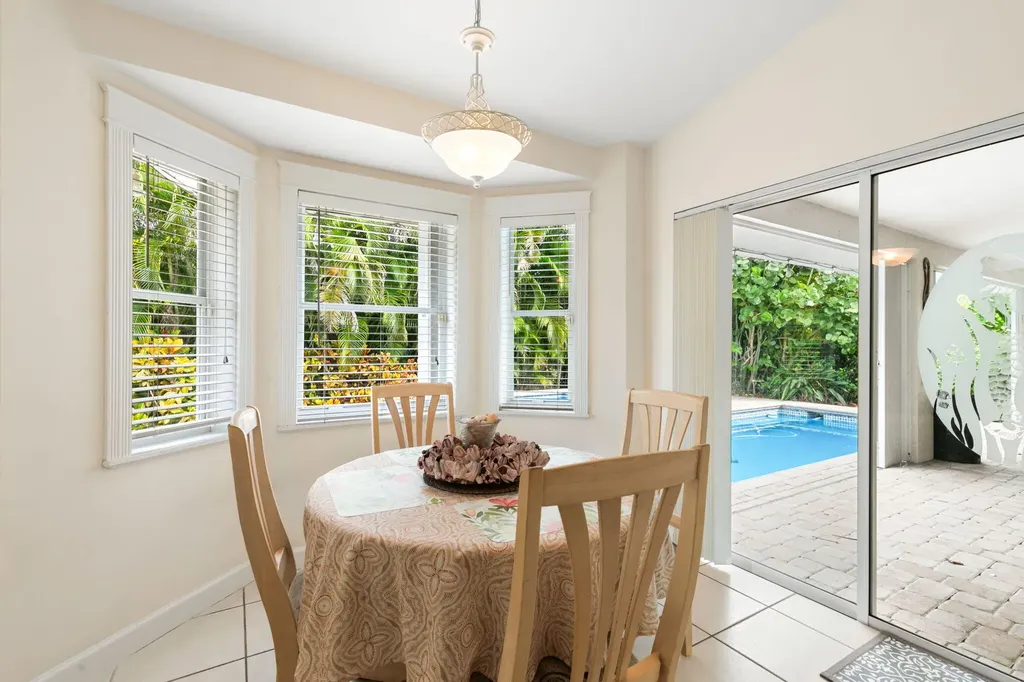 1460 Biscayne Way Marco Island FL 34145