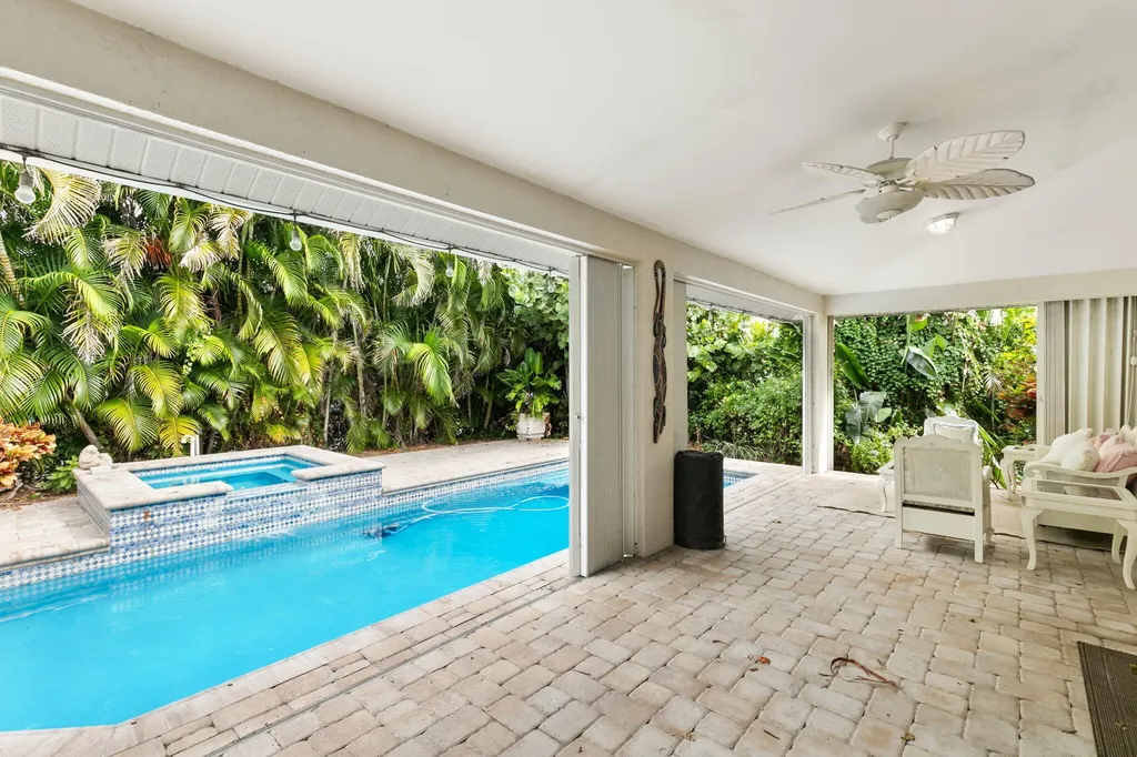 1460 Biscayne Way Marco Island FL 34145