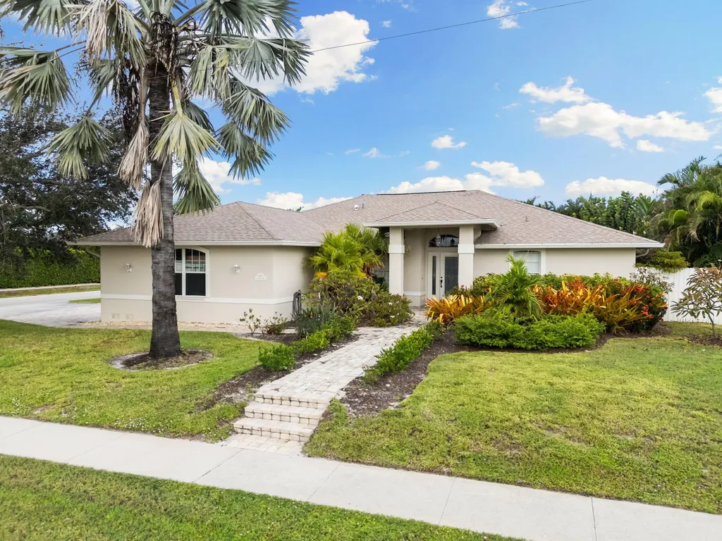 1460 Biscayne Way Marco Island FL 34145