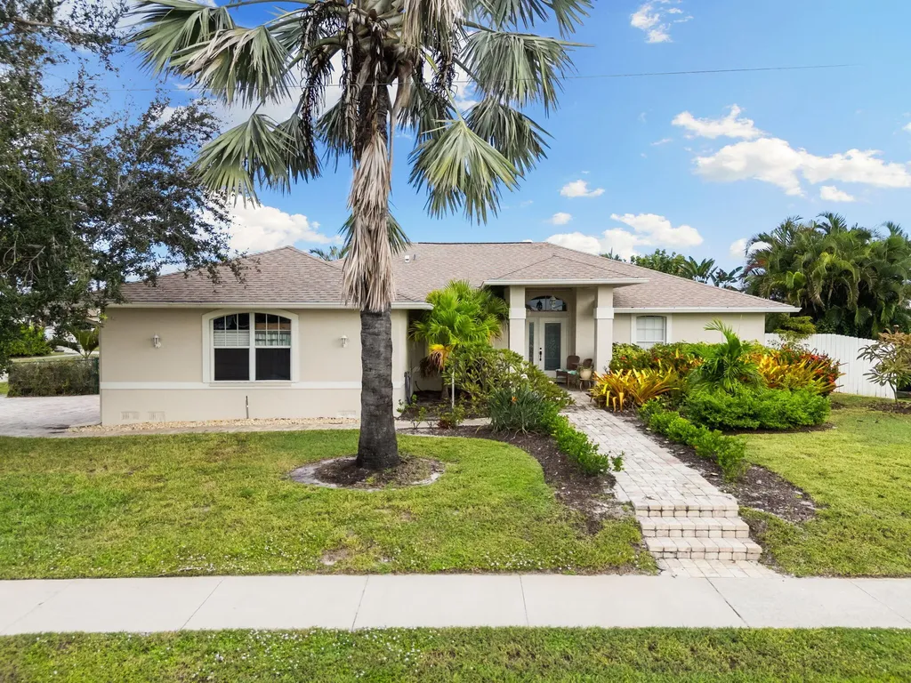 1460 Biscayne Way Marco Island FL 34145